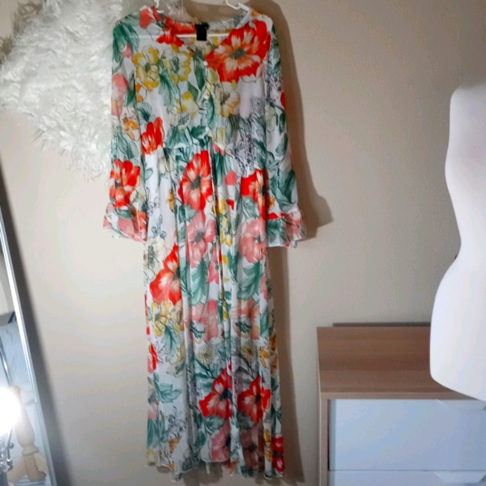 Cute floral long dress new condition